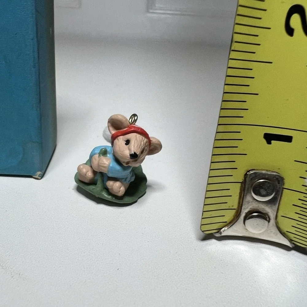 Hallmark Keepsake Ornament Collector's Club 1988‎ Miniature 